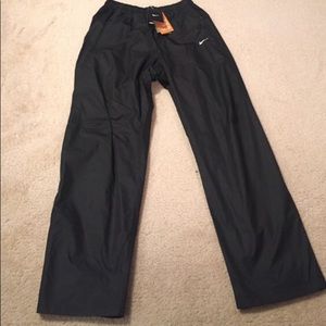 New Nike storm fit pants M